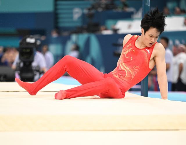 1722296185942088900.jpg 巴黎奥运会丨体操——男子团体决赛:中国队获得亚军XxjpseC007994_20240730_MVPFN0A001.jpg