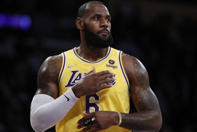 凯时KB88-湖人4战3胜重上分区第六 詹姆斯直言一切都靠防守