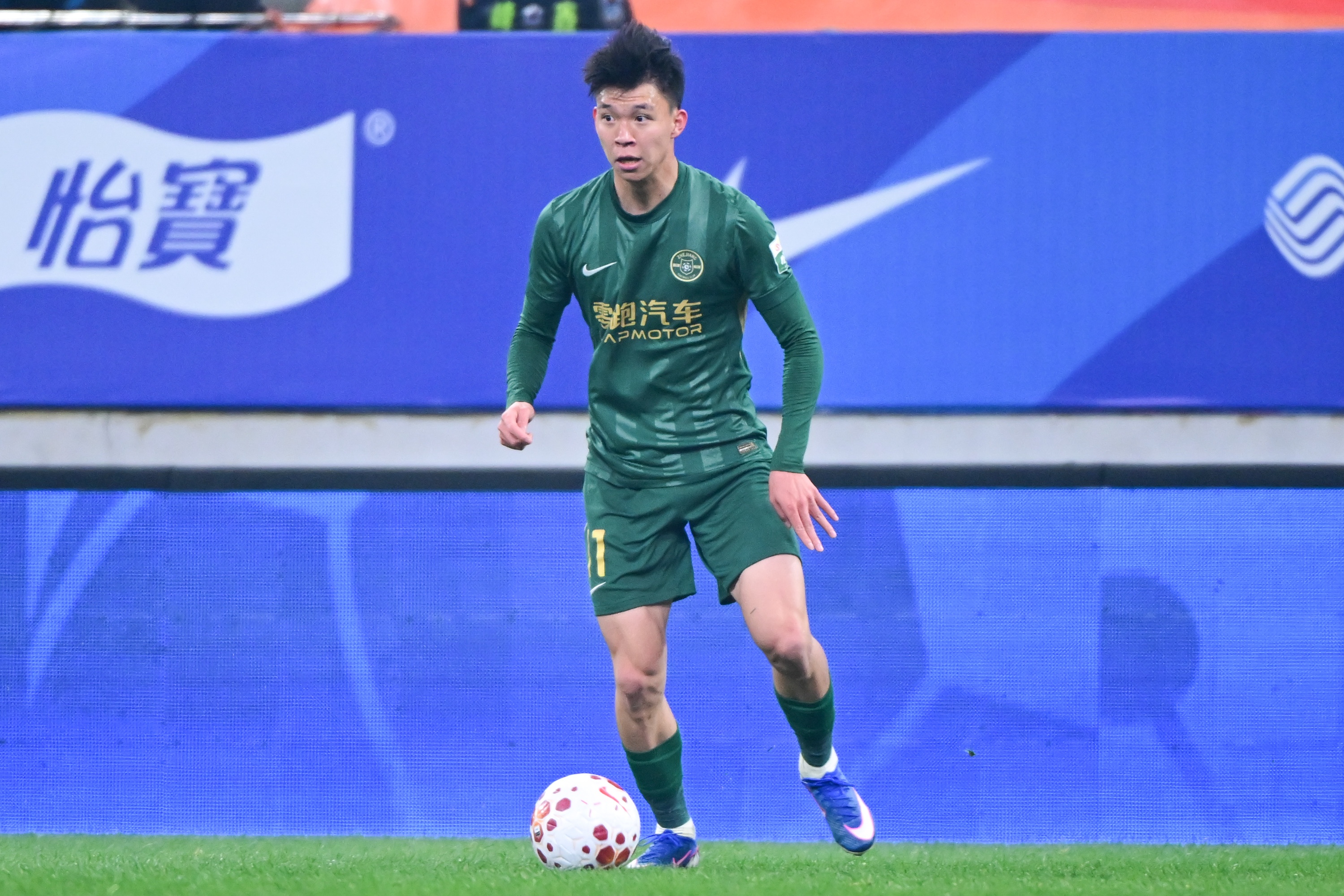 凯时KB88-博主：经查询，王钰栋的名字在2024年成功注册了50多个品类的商标